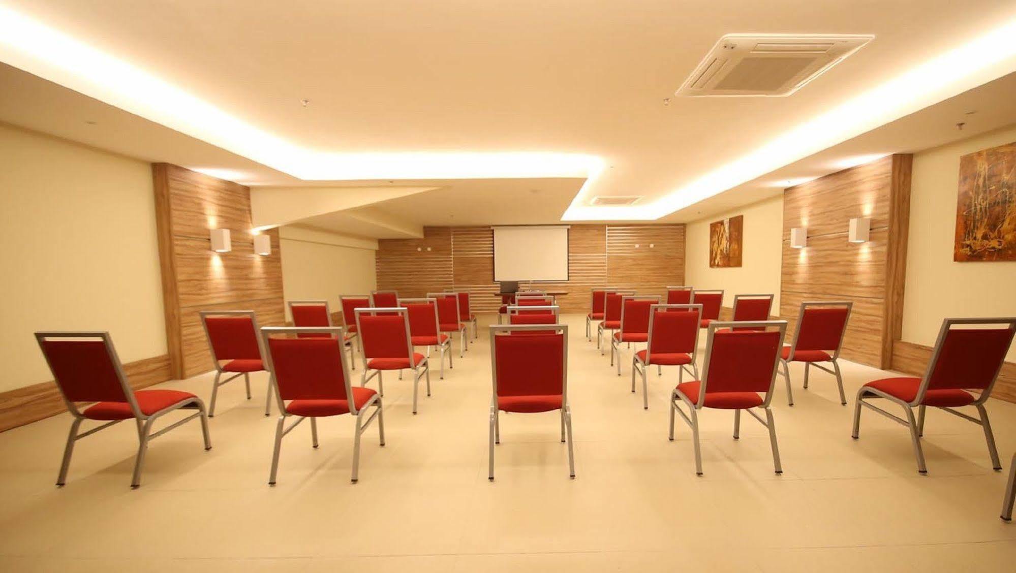 Ramada By Wyndham Macae Hotel & Suites Luaran gambar